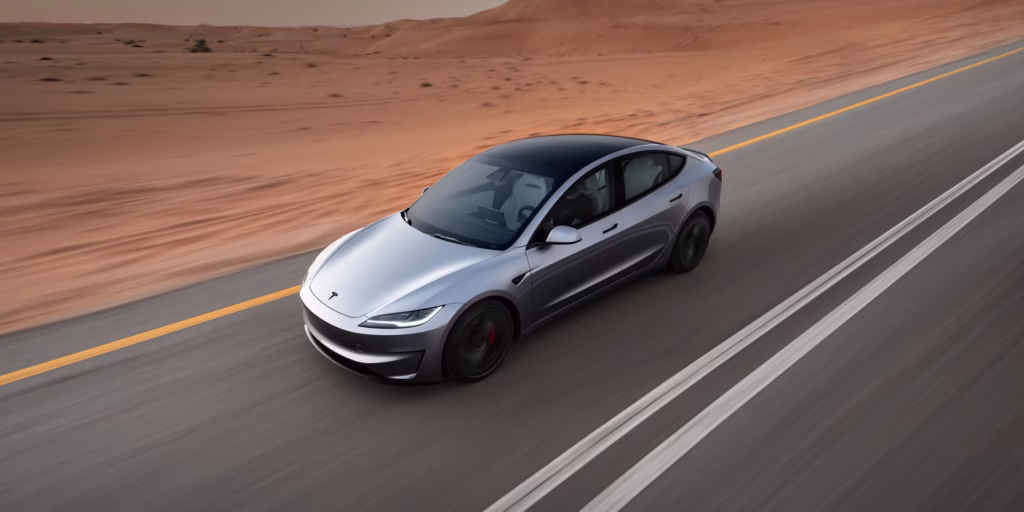 Koniec ery aut spalinowych w Polsce? Nowa Tesla niszczy konkurencję ceną! Tesla